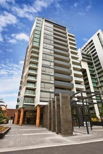 墨爾本圣基爾達路全新一室一廳公寓出租，帶車位，專業(yè)物業(yè)管理